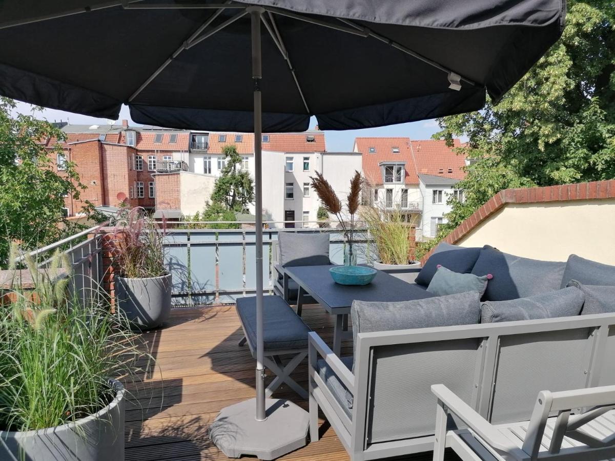 Townhouse Altstadt Wismar Upper Apartment Mit Zwei Terrassen 外观 照片