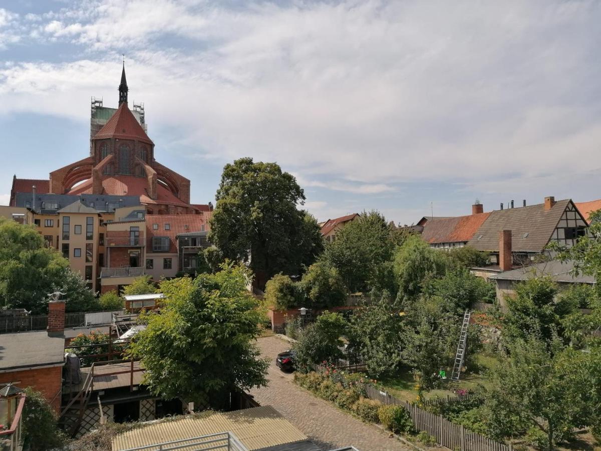 Townhouse Altstadt Wismar Upper Apartment Mit Zwei Terrassen 外观 照片